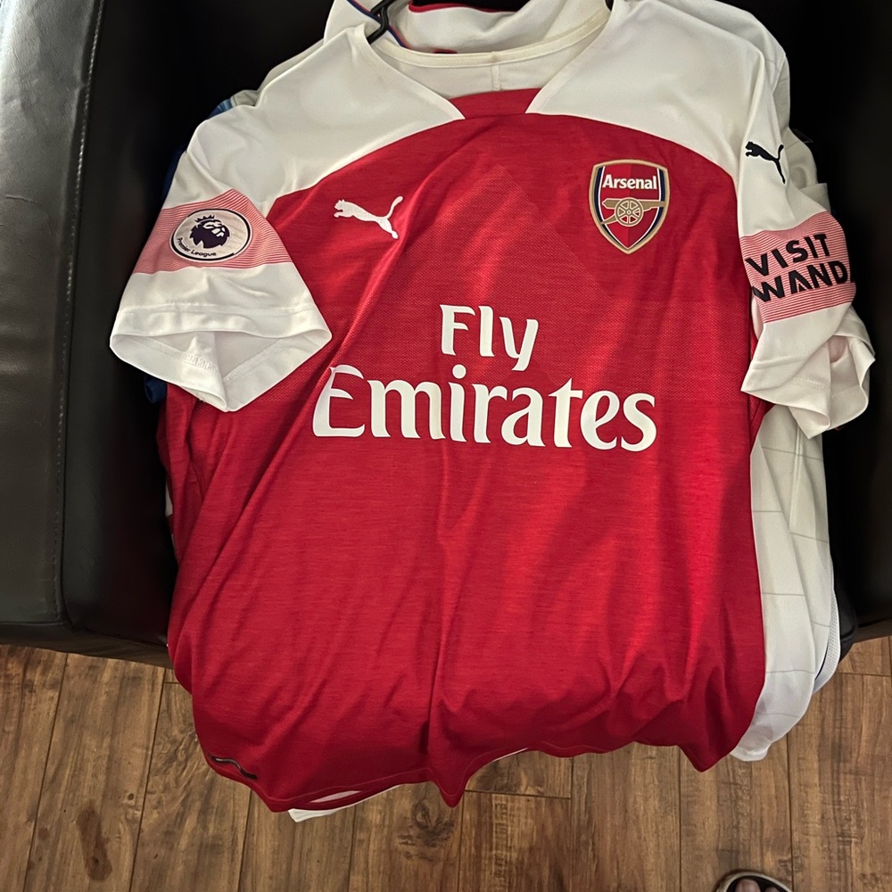 Puma Arsenal 2018-19 Torreira Home Soccer Jersey